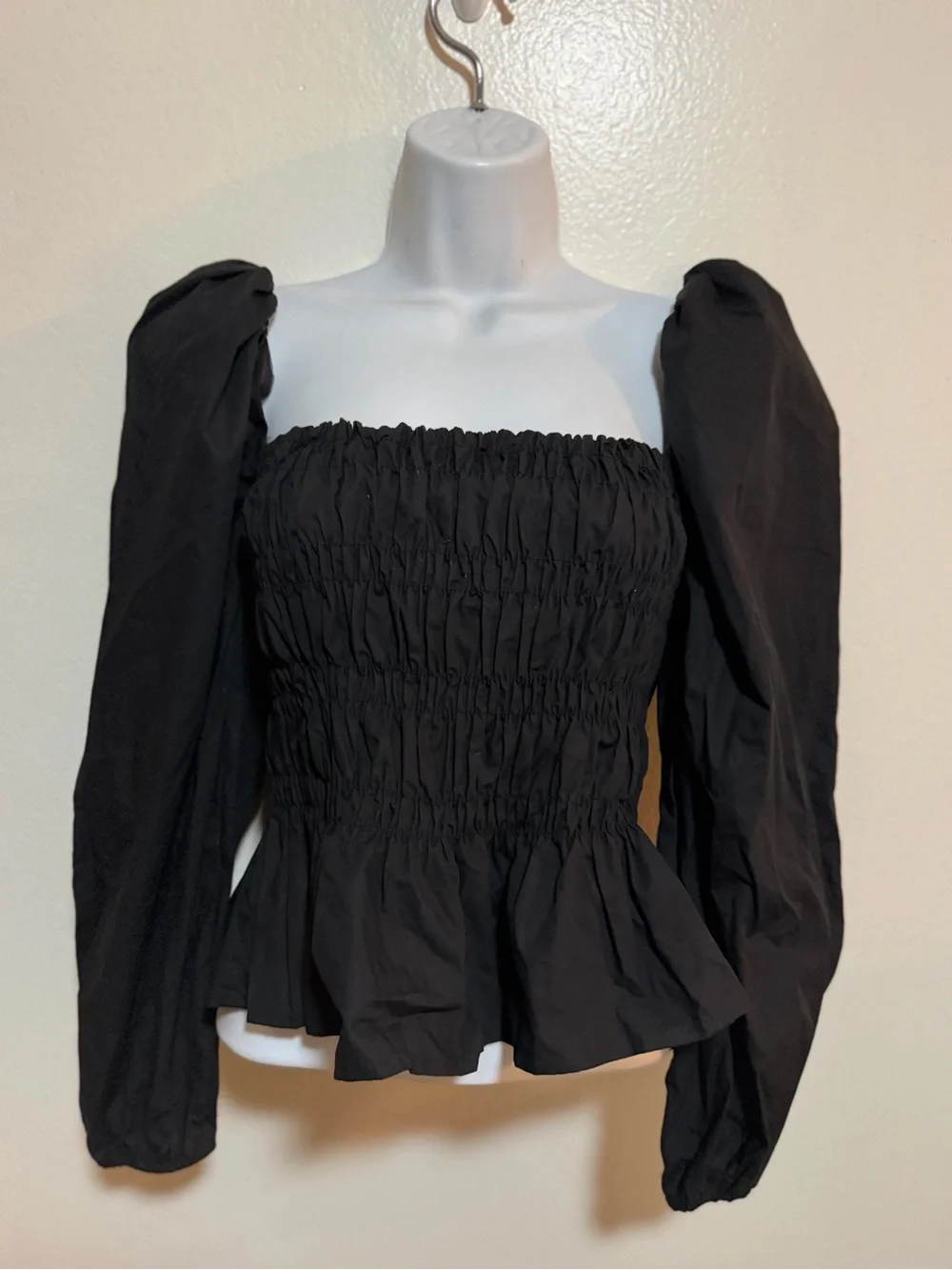 Astr Black Smocked Peplum Puff-Sleeve Top